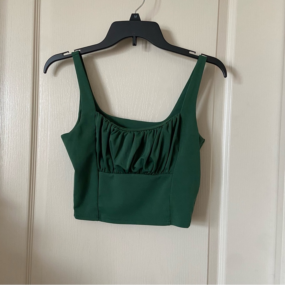 ⭐️Dark Green Ruched Square Neck Crop Tank (Amazon)⭐️